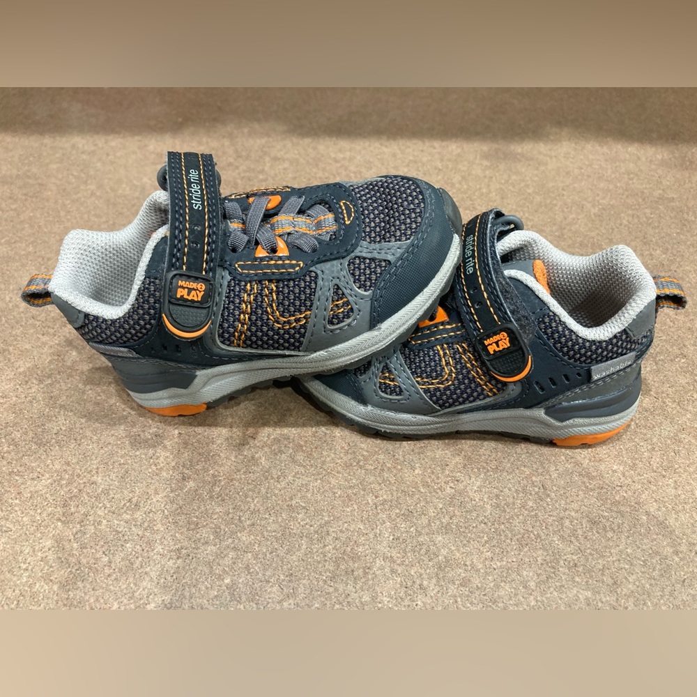 Stride Rite toddler boys Owen sneaker size 6
